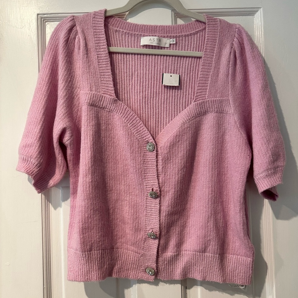 Pink, short sleeved ASTR Sweater